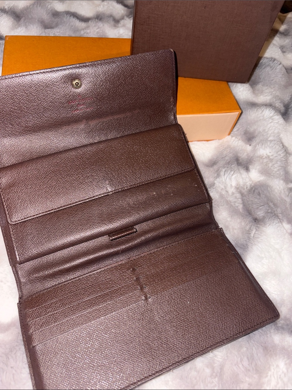 Louis Vuitton Brown Damier Ebene Check Wallet with Gold Snap - Picture 3 of 7